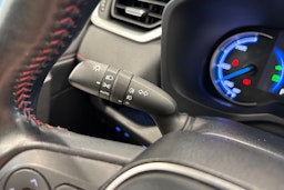 Harmaa Toyota RAV4 Plug-in 2020 kuva 21.