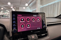 Harmaa Toyota RAV4 Plug-in 2020 kuva 29.
