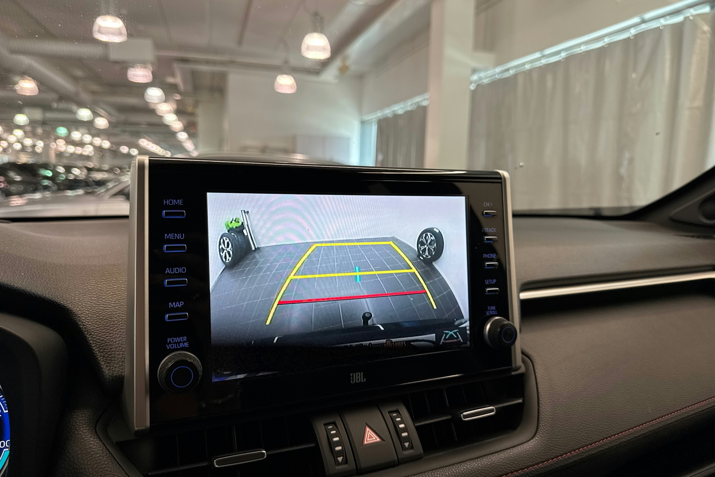 Harmaa Toyota RAV4 Plug-in 2020 kuva 33.