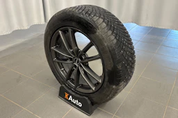 harmaa Toyota RAV4 Plug-in 2020 kuva 13.