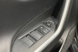 harmaa Toyota RAV4 Plug-in 2020 kuva 20.