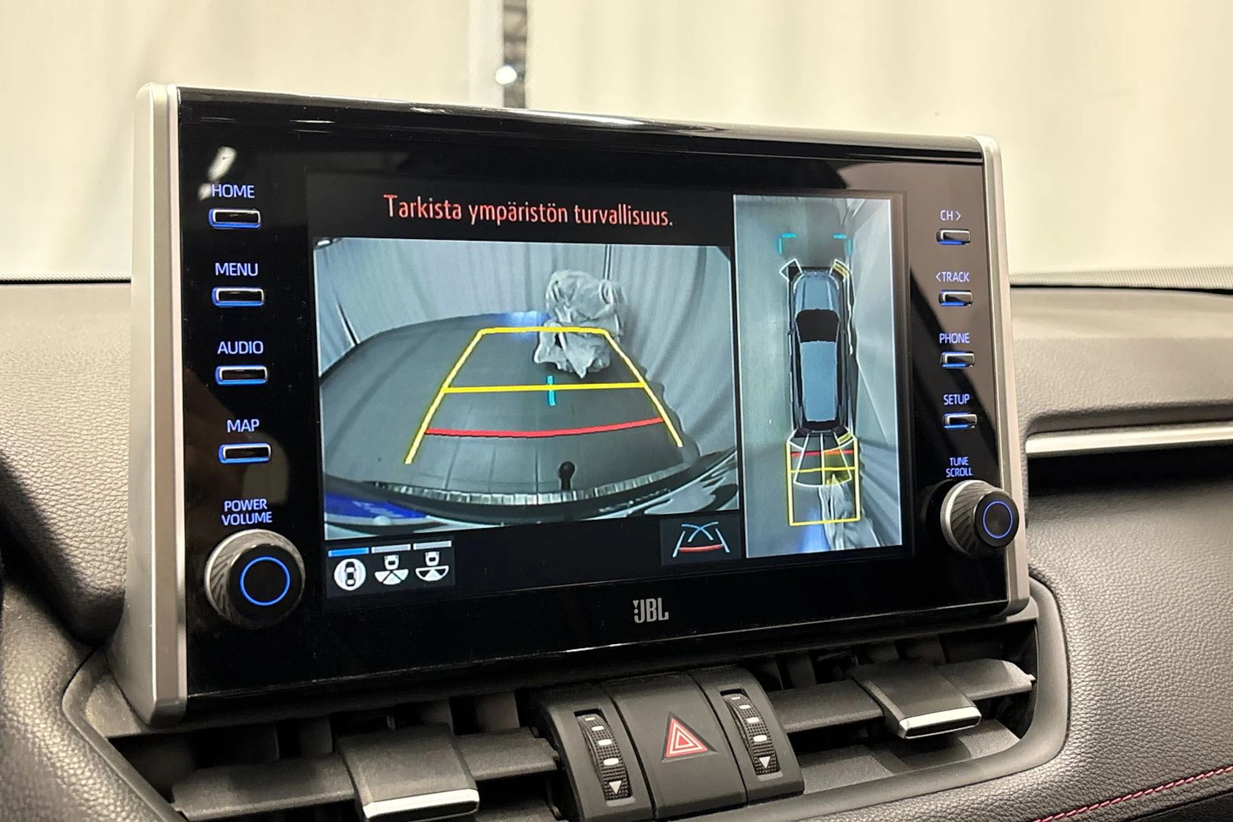 harmaa Toyota RAV4 Plug-in 2020 kuva 30.