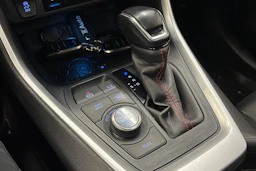 harmaa Toyota RAV4 Plug-in 2020 kuva 32.