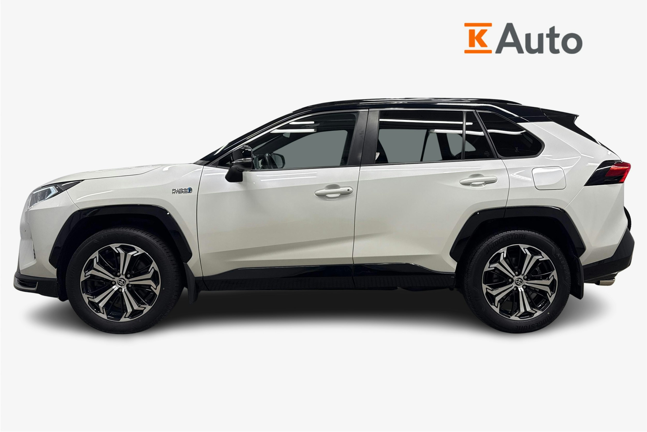 valkoinen Toyota RAV4 Plug-in 2021 kuva 6.