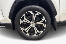 valkoinen Toyota RAV4 Plug-in 2021 kuva 11.