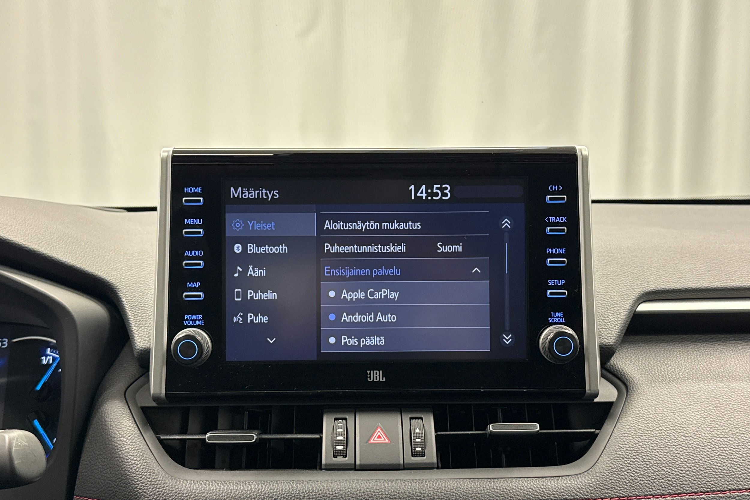 valkoinen Toyota RAV4 Plug-in 2021 kuva 20.