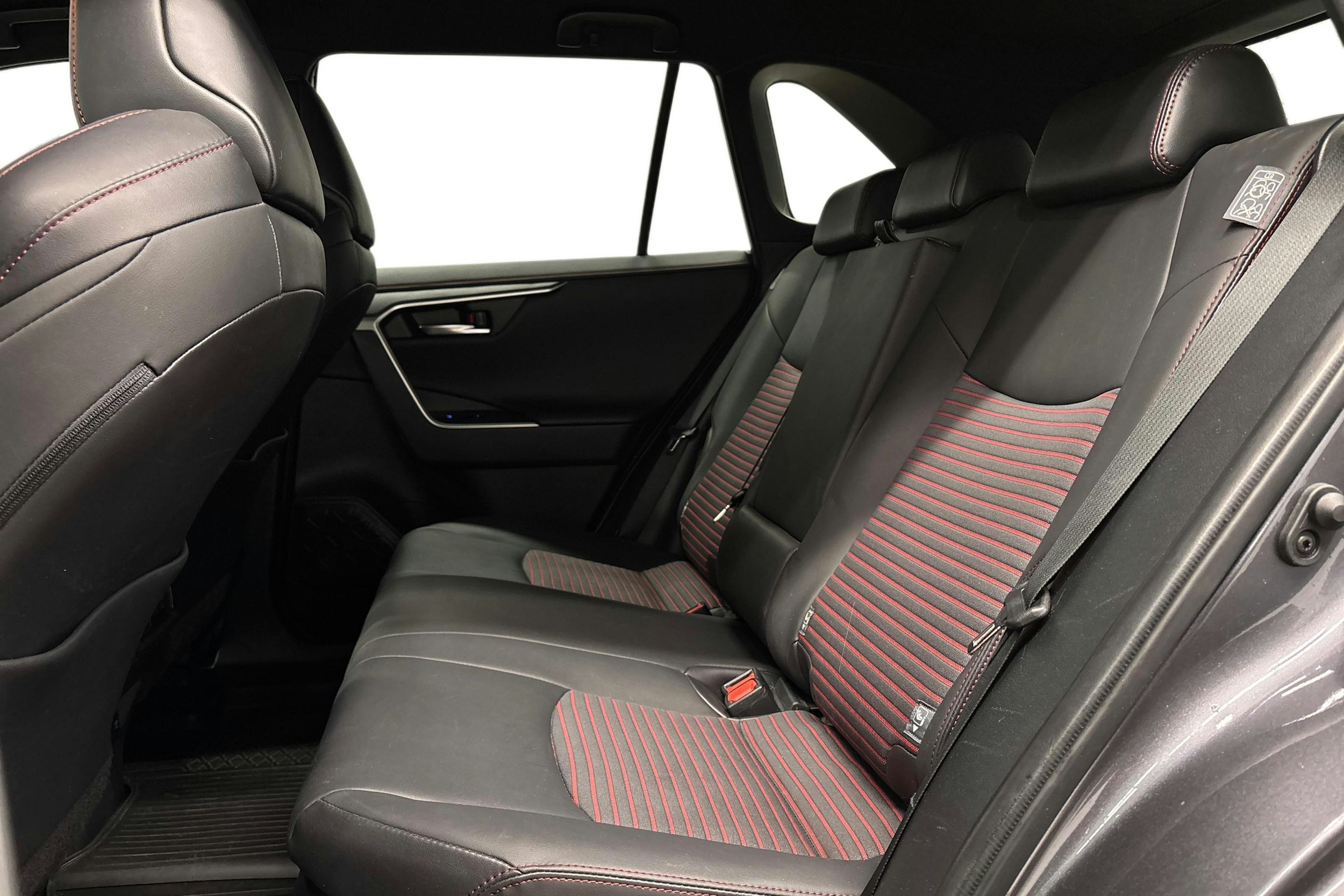 harmaa Toyota RAV4 Plug-in 2021 kuva 10.