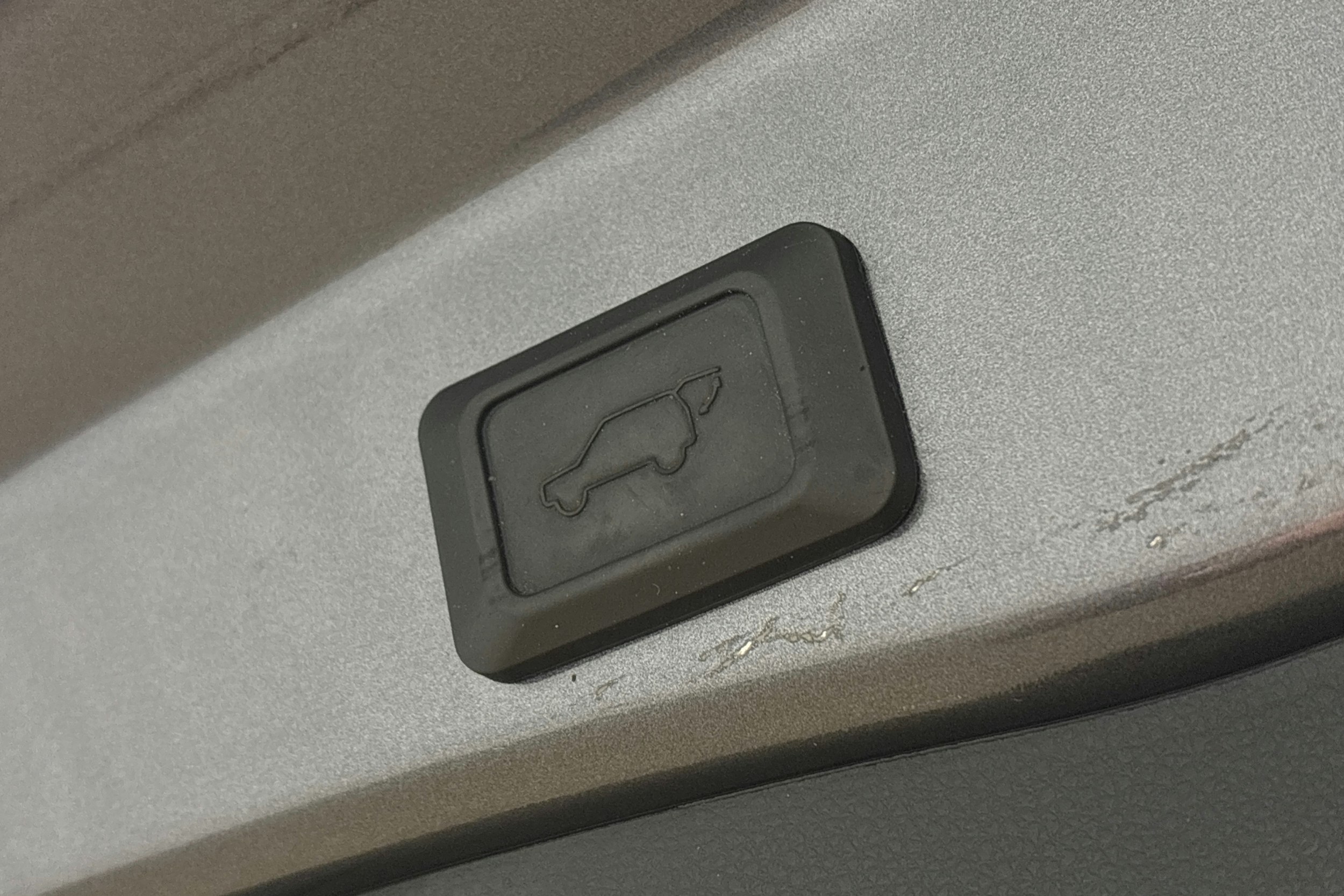 harmaa Toyota RAV4 Plug-in 2021 kuva 15.