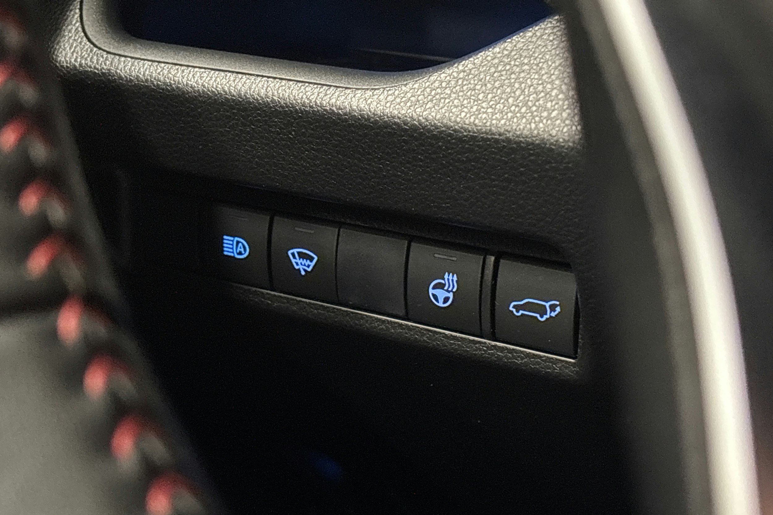 harmaa Toyota RAV4 Plug-in 2021 kuva 21.