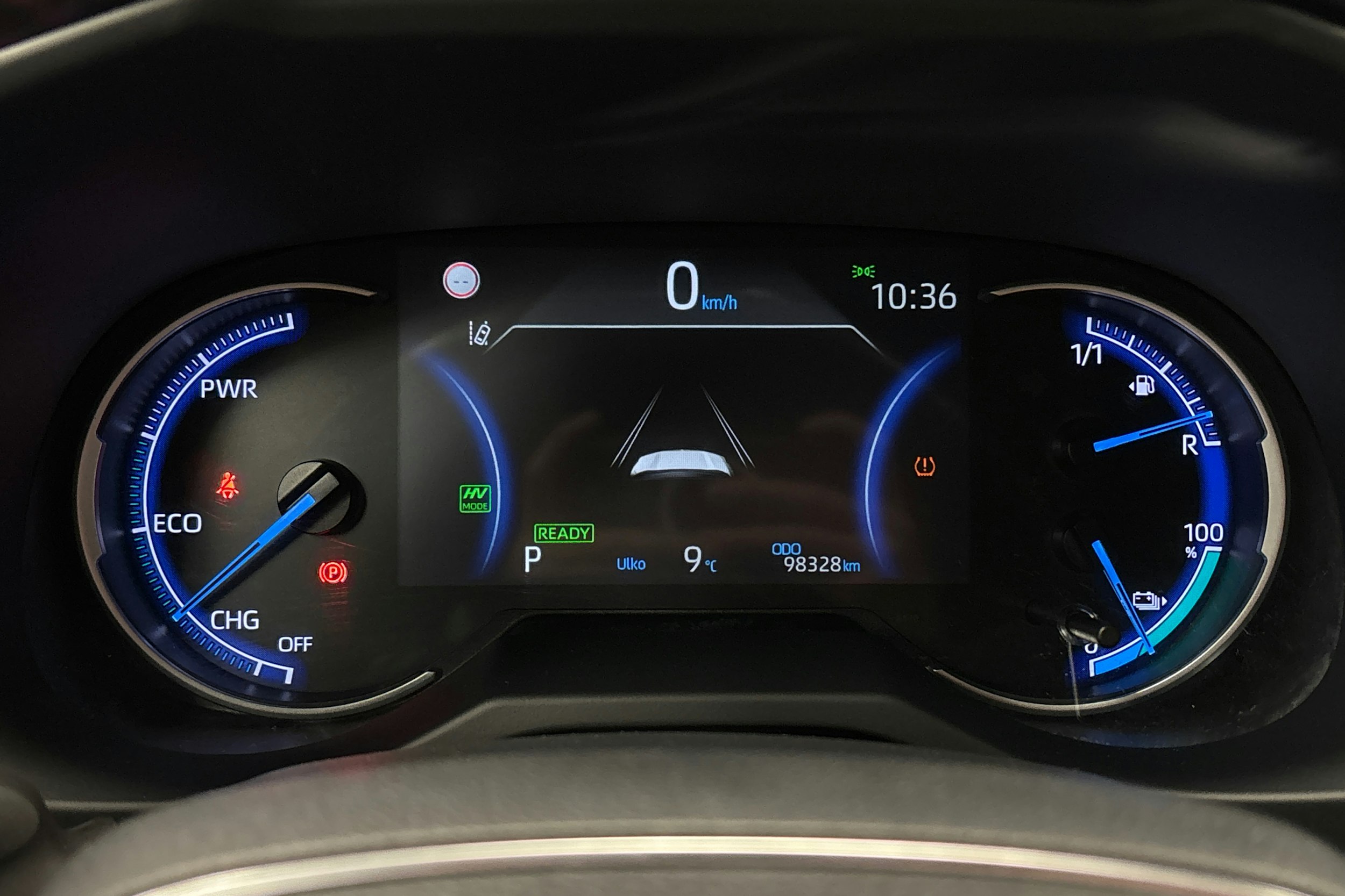 harmaa Toyota RAV4 Plug-in 2021 kuva 22.