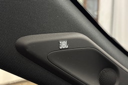 harmaa Toyota RAV4 Plug-in 2021 kuva 29.