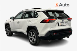 valkoinen Toyota RAV4 Plug-in 2021 kuva 2.