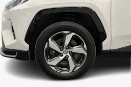 valkoinen Toyota RAV4 Plug-in 2021 kuva 9.