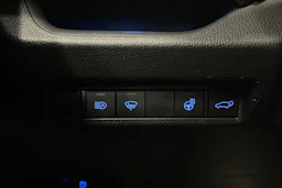 valkoinen Toyota RAV4 Plug-in 2021 kuva 18.