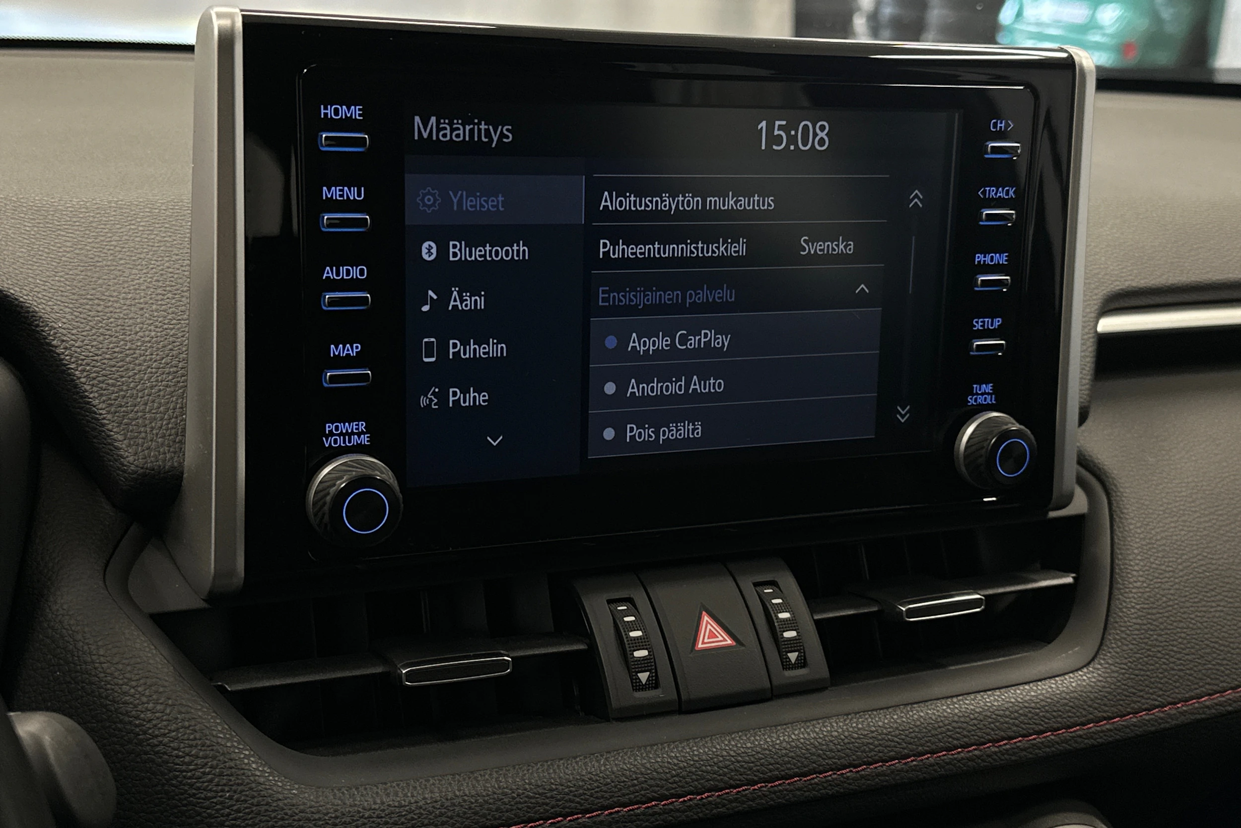 valkoinen Toyota RAV4 Plug-in 2021 kuva 21.