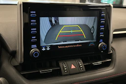 valkoinen Toyota RAV4 Plug-in 2021 kuva 22.