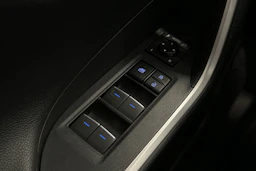 valkoinen Toyota RAV4 Plug-in 2021 kuva 25.