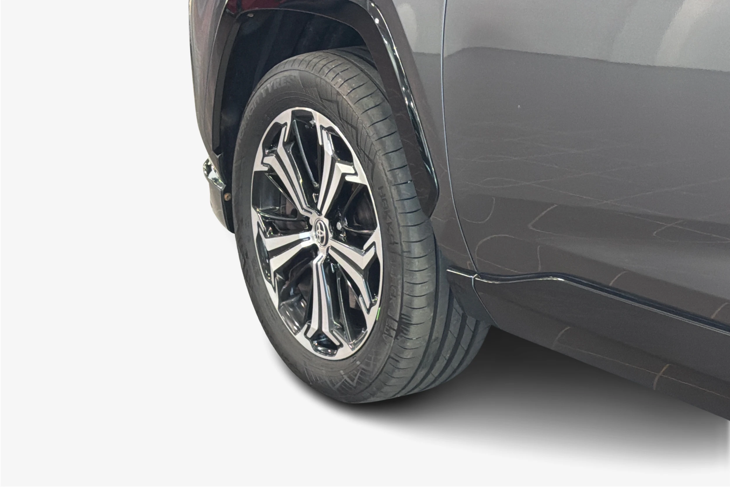 harmaa Toyota RAV4 Plug-in 2021 kuva 9.