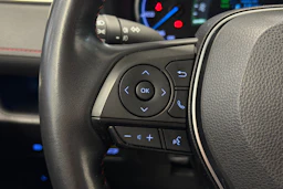 harmaa Toyota RAV4 Plug-in 2021 kuva 17.