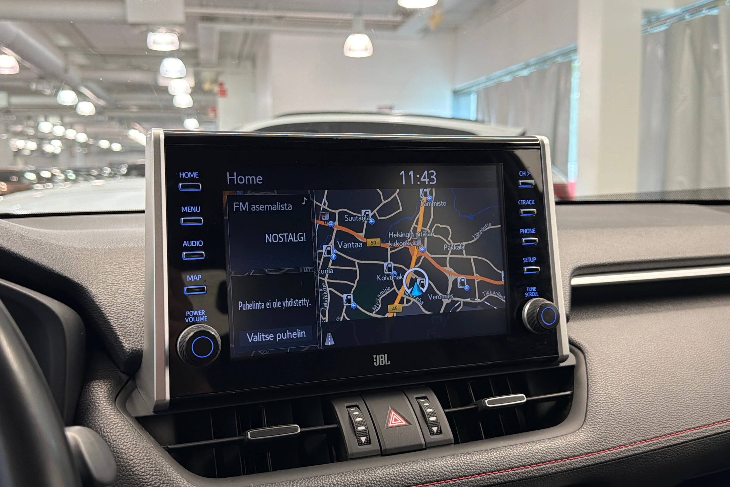 harmaa Toyota RAV4 Plug-in 2021 kuva 23.