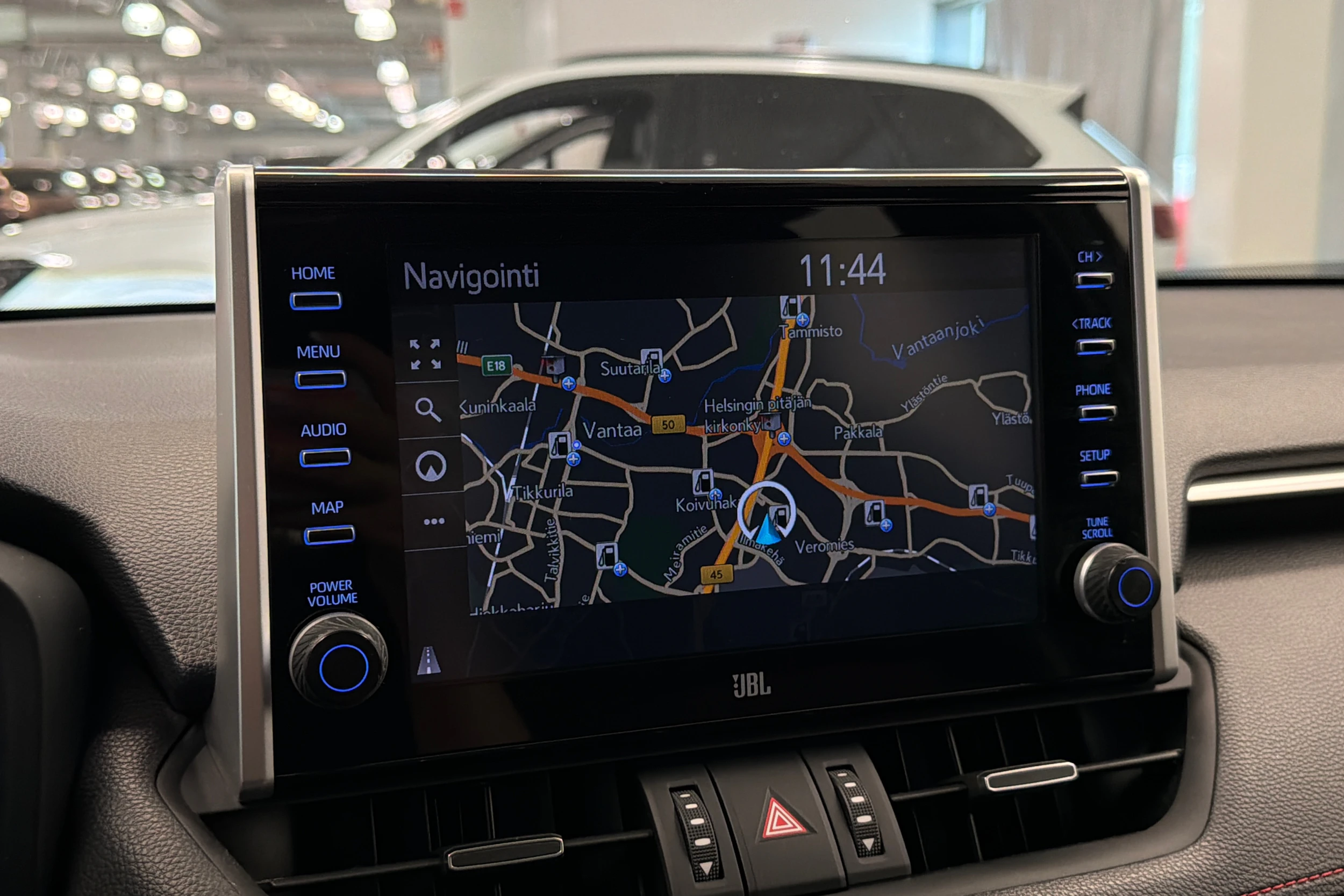 harmaa Toyota RAV4 Plug-in 2021 kuva 24.