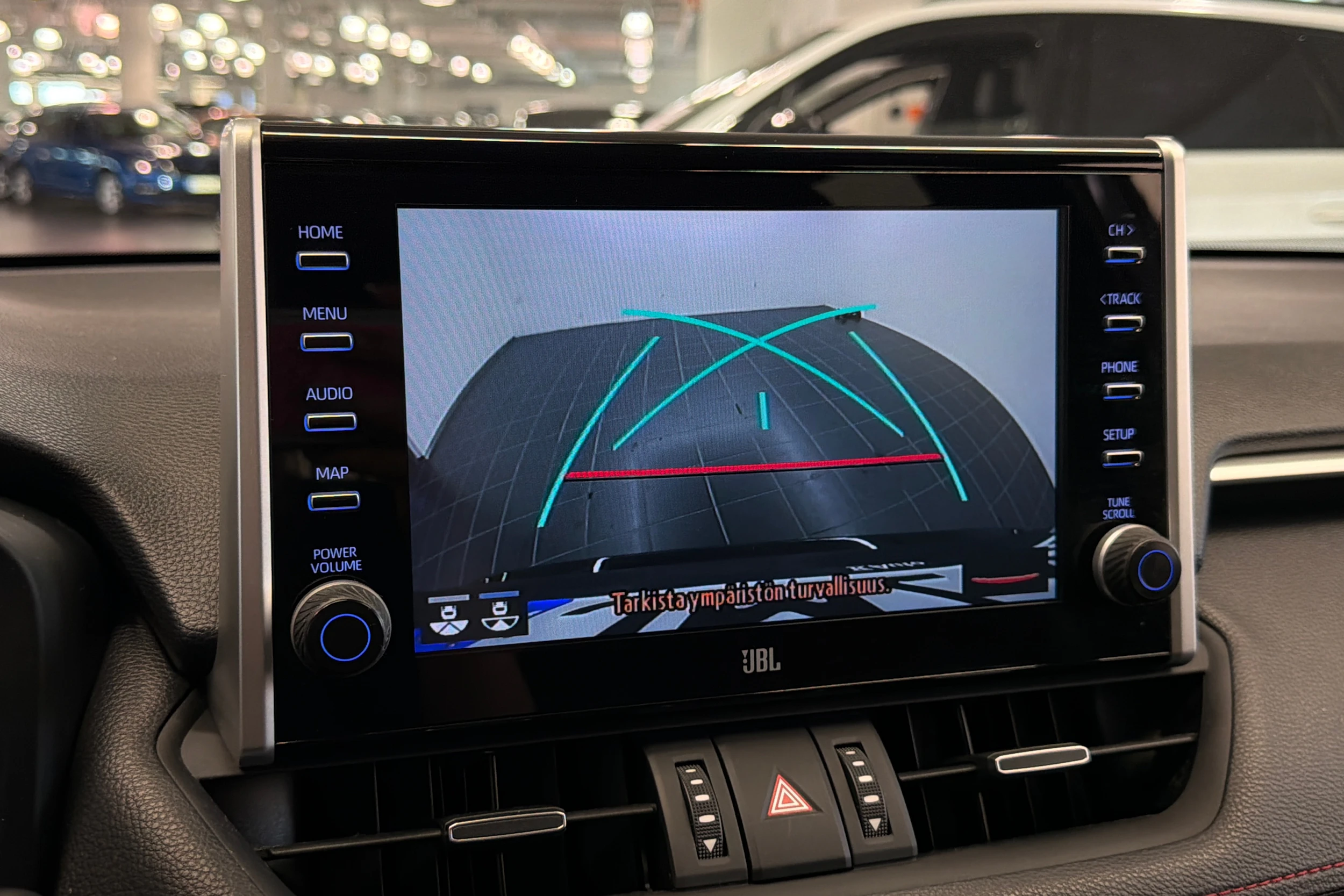 harmaa Toyota RAV4 Plug-in 2021 kuva 28.