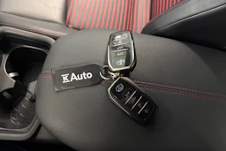 harmaa Toyota RAV4 Plug-in 2021 kuva 31.
