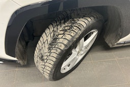 valkoinen Toyota RAV4 Plug-in 2021 kuva 13.