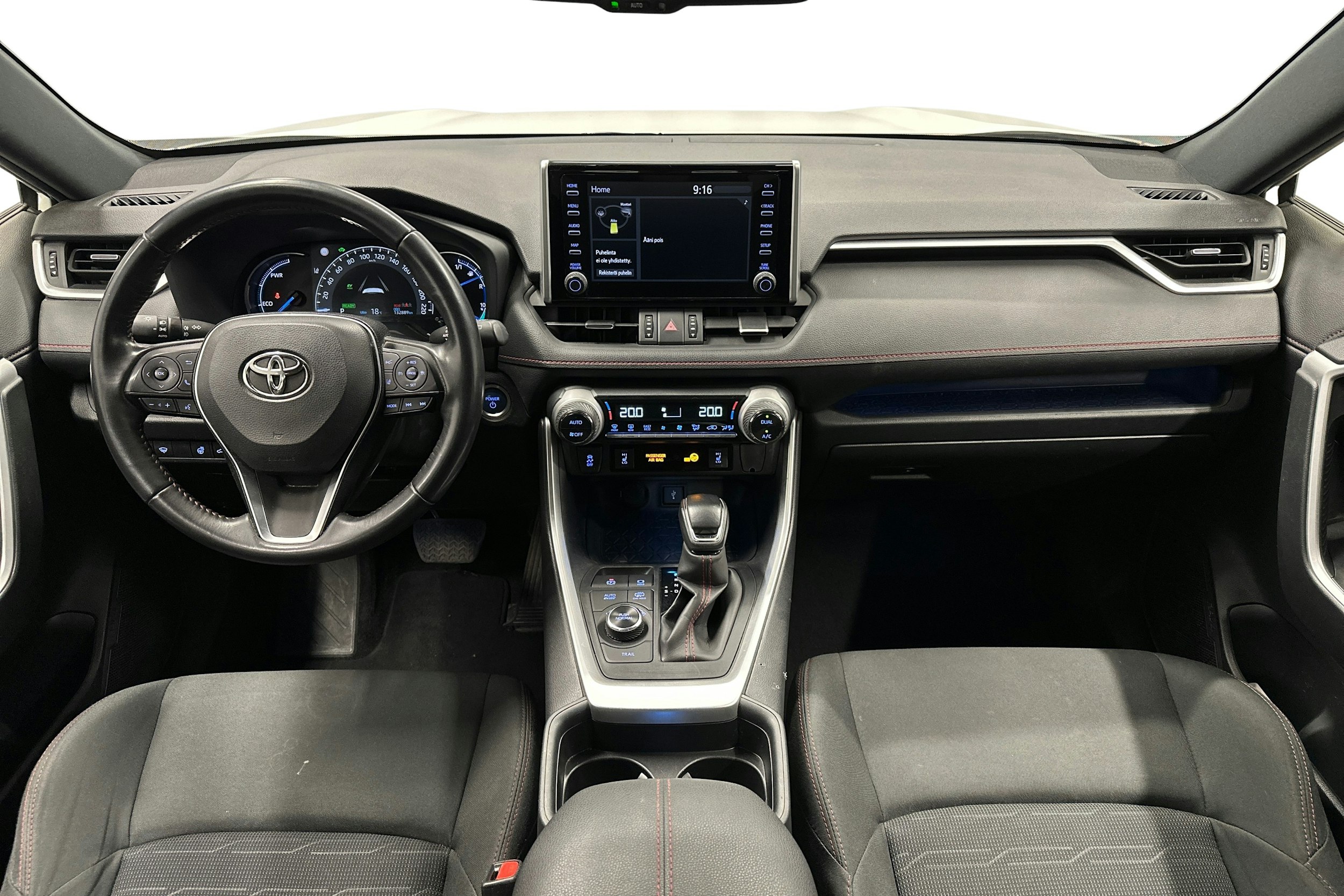 valkoinen Toyota RAV4 Plug-in 2022 kuva 9.