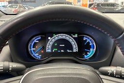 valkoinen Toyota RAV4 Plug-in 2022 kuva 21.