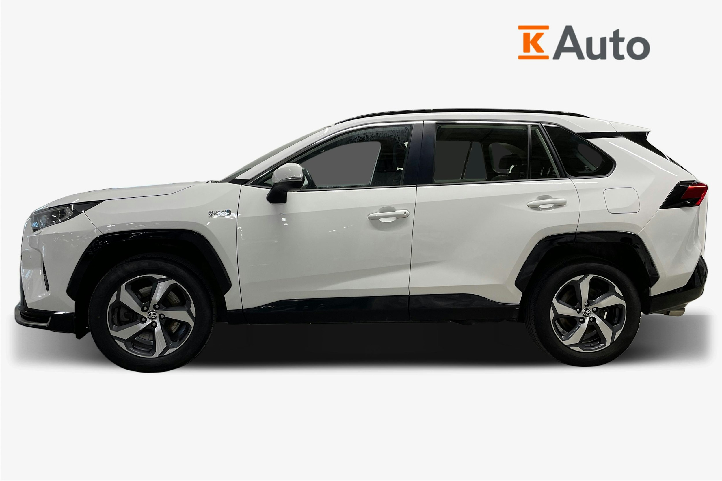 Valkoinen Toyota RAV4 Plug-in 2022 kuva 6.