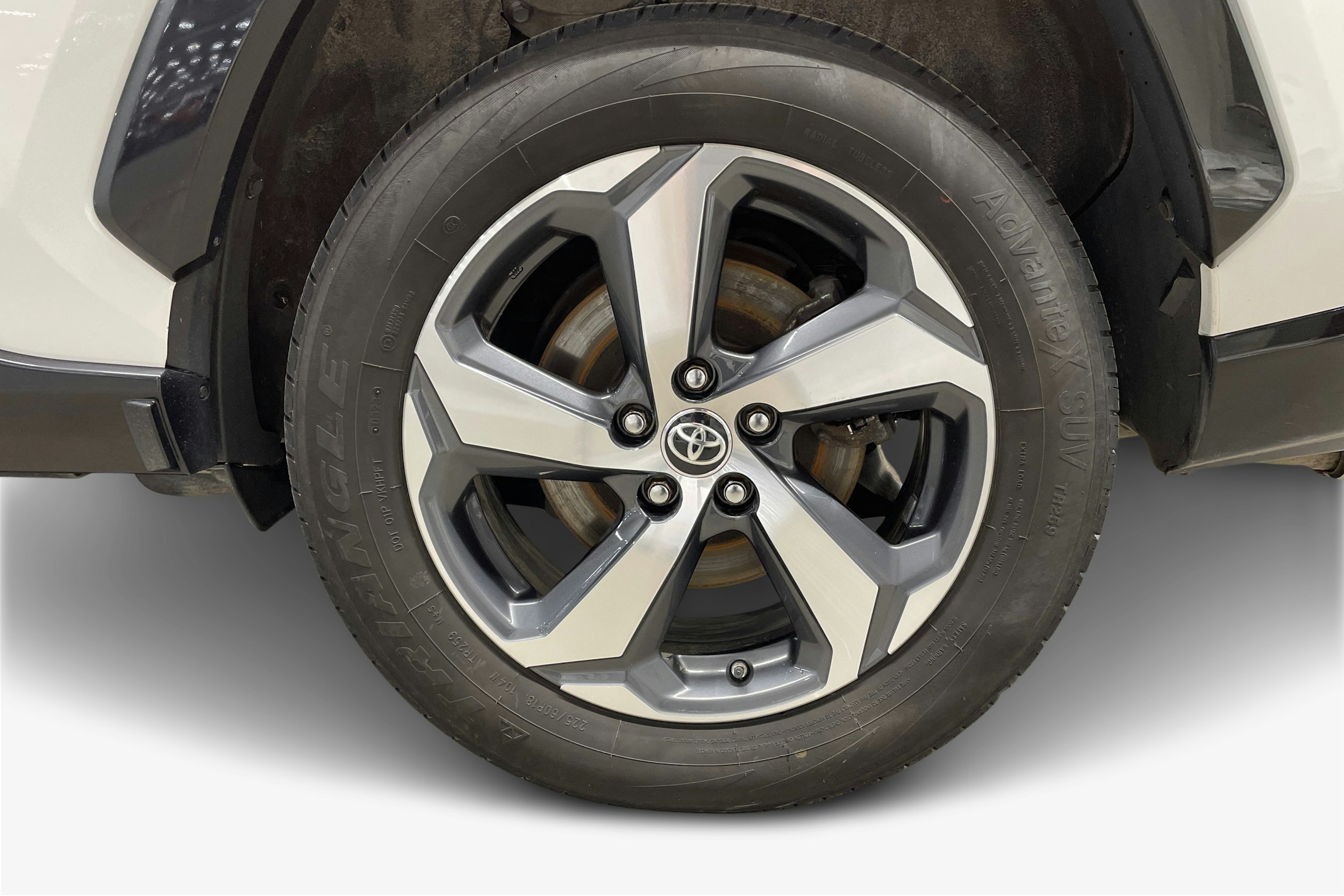 Valkoinen Toyota RAV4 Plug-in 2022 kuva 11.