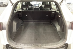 Valkoinen Toyota RAV4 Plug-in 2022 kuva 15.