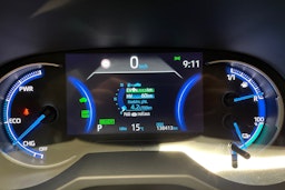 Valkoinen Toyota RAV4 Plug-in 2022 kuva 16.