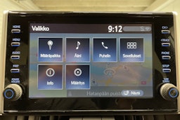 Valkoinen Toyota RAV4 Plug-in 2022 kuva 18.
