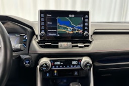 Punainen Toyota RAV4 Plug-in 2022 kuva 22.