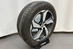 Punainen Toyota RAV4 Plug-in 2022 kuva 30.