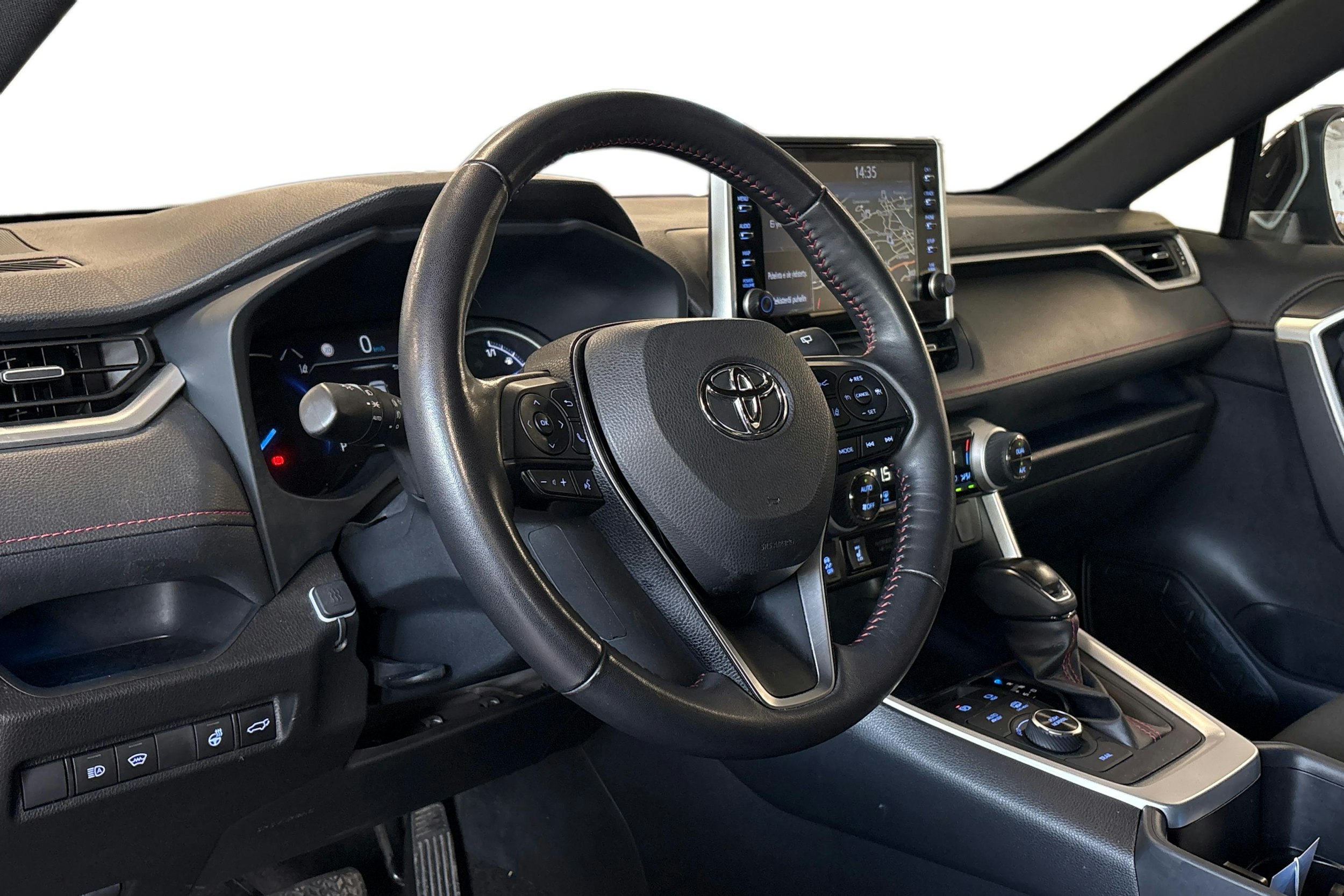 musta Toyota RAV4 Plug-in 2022 kuva 3.