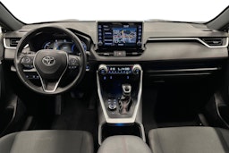 musta Toyota RAV4 Plug-in 2022 kuva 7.