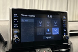 musta Toyota RAV4 Plug-in 2022 kuva 25.