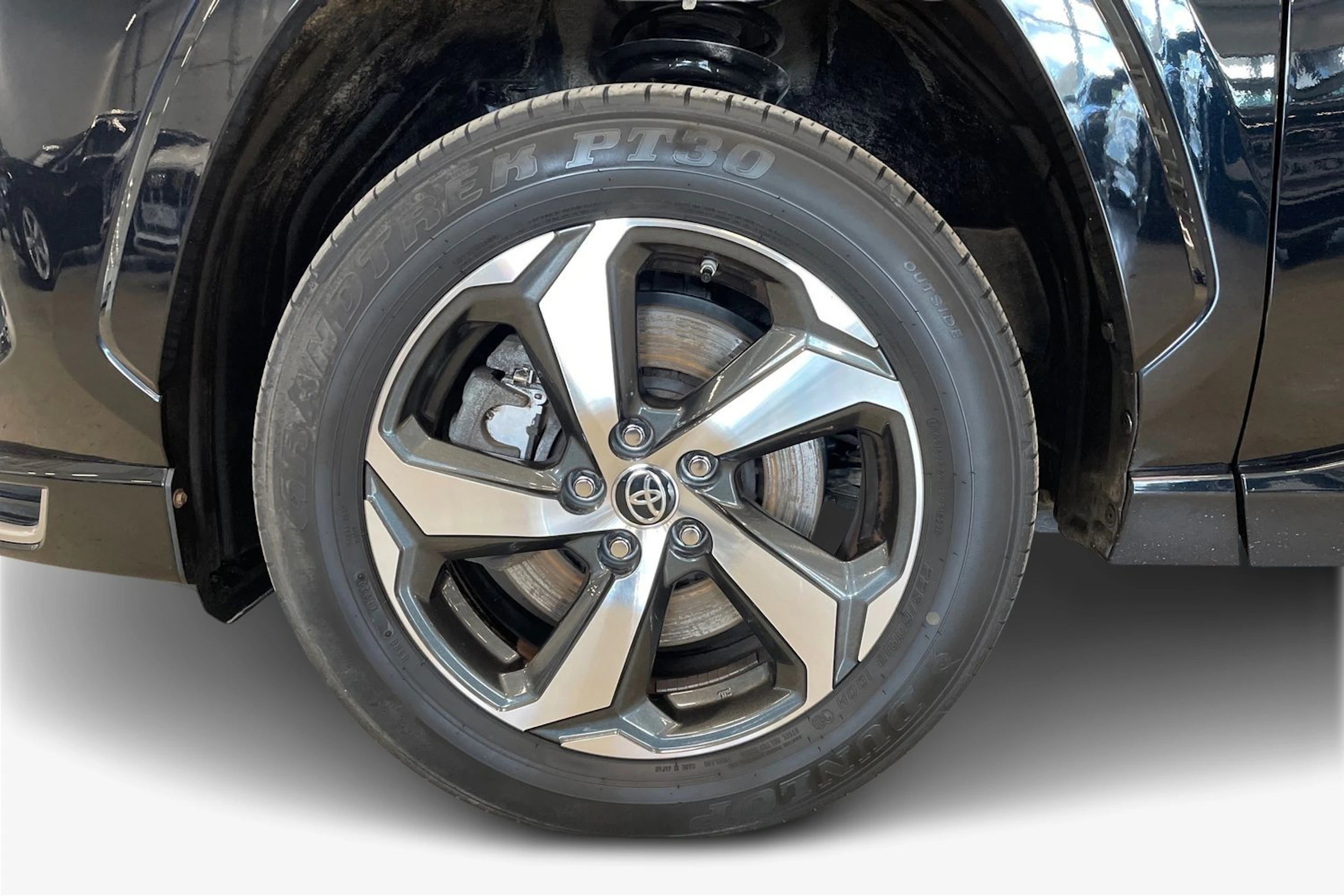 met. musta Toyota RAV4 Plug-in 2022 kuva 12.