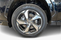 met. musta Toyota RAV4 Plug-in 2022 kuva 12.