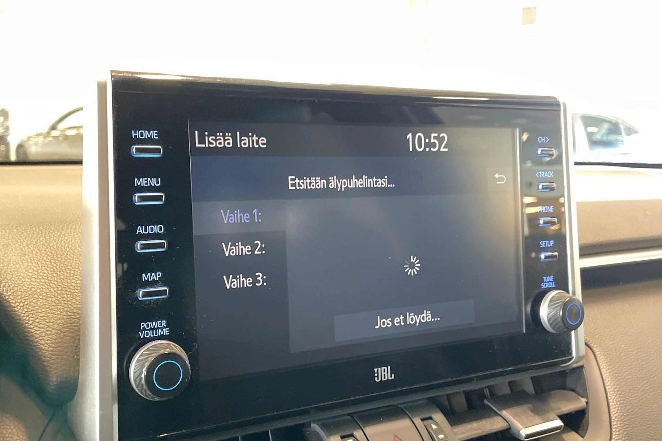 met. musta Toyota RAV4 Plug-in 2022 kuva 24.