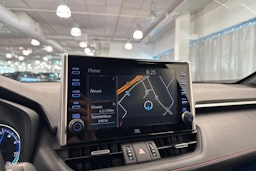 Musta Toyota RAV4 Plug-in 2022 kuva 26.