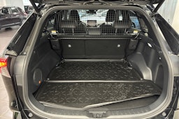 Musta Toyota RAV4 Plug-in 2022 kuva 33.