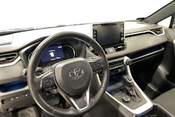 sininen Toyota RAV4 Plug-in 2022 kuva 3.