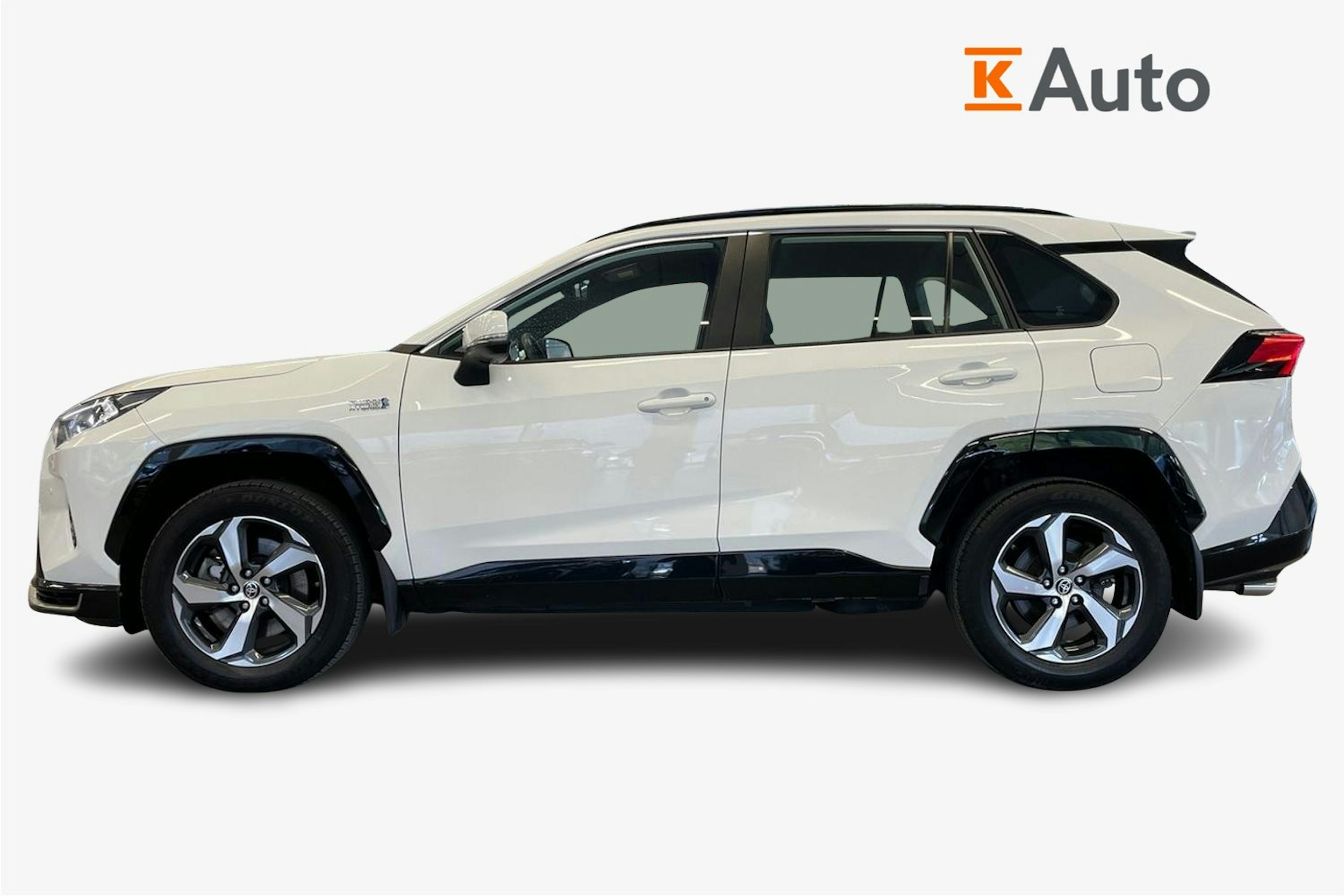 valkoinen Toyota RAV4 Plug-in 2022 kuva 6.