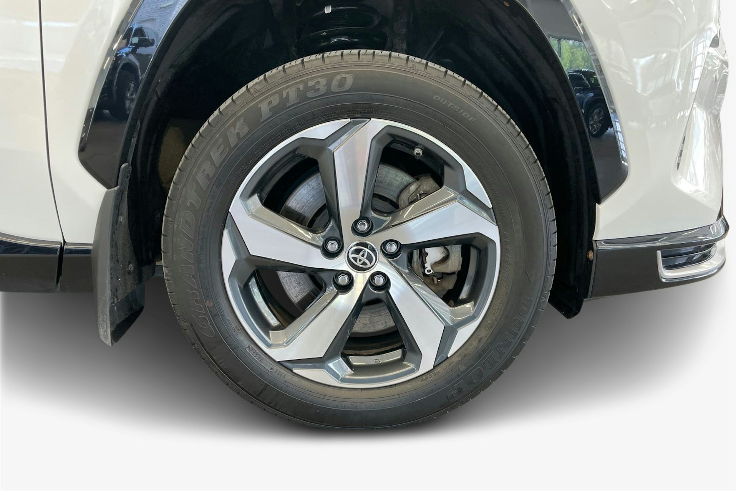 valkoinen Toyota RAV4 Plug-in 2022 kuva 11.