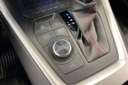 valkoinen Toyota RAV4 Plug-in 2022 kuva 19.