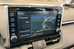 valkoinen Toyota RAV4 Plug-in 2022 kuva 22.